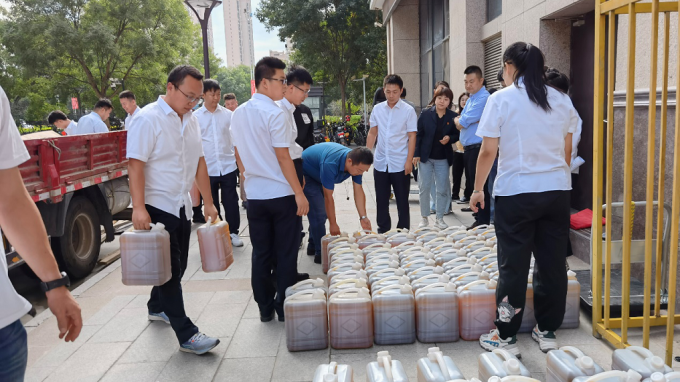 消費(fèi)幫扶解難題  用愛(ài)溫暖農(nóng)人心：招標(biāo)咨詢(xún)集團(tuán)籌資采購(gòu)幫扶村農(nóng)副產(chǎn)品