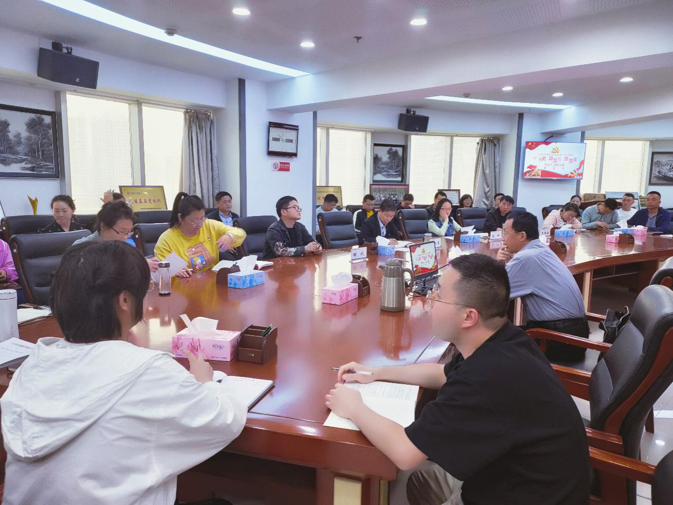 學(xué)黨史 頌黨恩 跟黨走<br/>蘭州乾元交通規(guī)劃設(shè)計(jì)咨詢有限公司黨委組織開(kāi)展黨史專(zhuān)題黨課